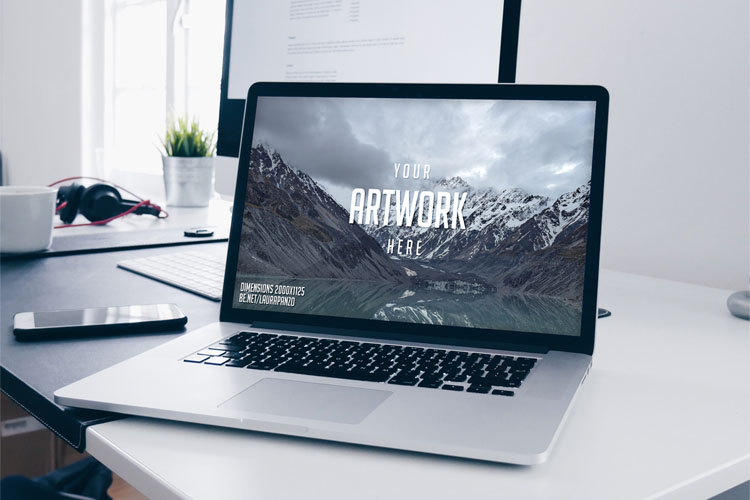 Free Macbook PSD Mockup